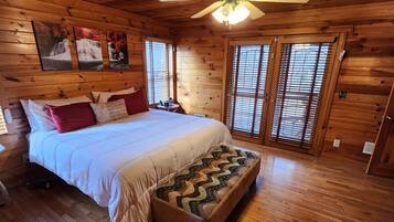 3 chambres, fer et planche à repasser, Wi-Fi gratuit, draps fournis