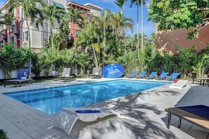 Pool - Huge pool + 5 mins to beach + 2 king suites (Fort Lauderdale)
