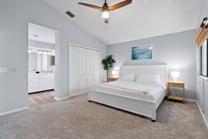 3 bedrooms, desk, iron/ironing board, travel cot