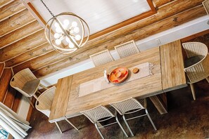 Dining - Charming Log Cabin Near Ski Slopes & Dining w/ Hot Tub • Pet Friendly • Dogs OK (Fairplay)