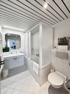 Chambre Double Économique | Salle de bain