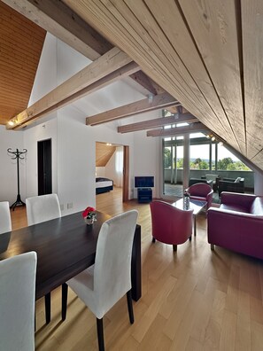 Deluxe-Suite, Blick auf den Innenhof | Lounge