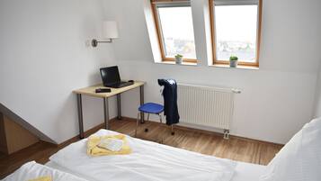 1 chambre, bureau, Wi-Fi gratuit, draps fournis