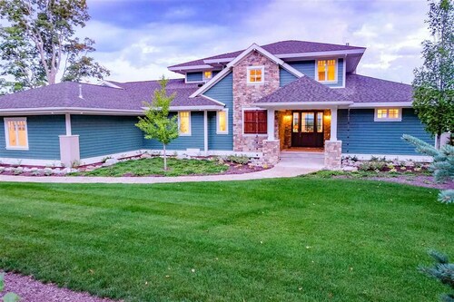 Spacious Family Home Overlooking Little Traverse Bay