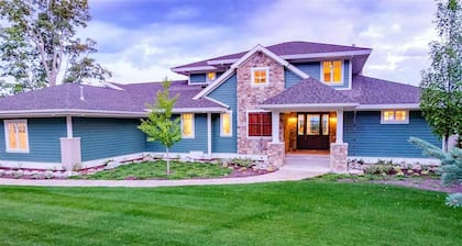 Spacious Family Home Overlooking Little Traverse Bay