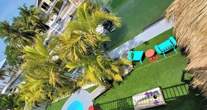 Mad Mahi Canal with pool.<br>This is a pet friendly home. A pet fee and approval of your pet is required.