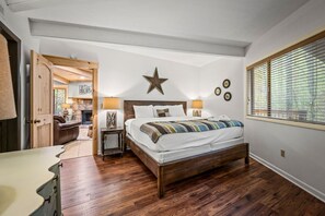 4 Schlafzimmer, Bügeleisen/Bügelbrett, kostenloses WLAN, Bettwäsche