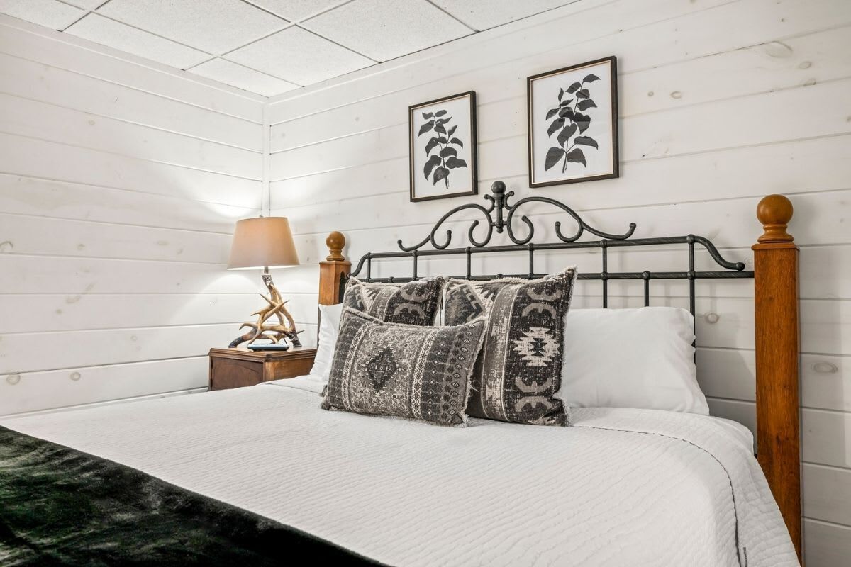 4 habitaciones, tabla de planchar con plancha y wifi gratis 