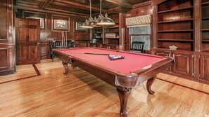 Spielezimmer