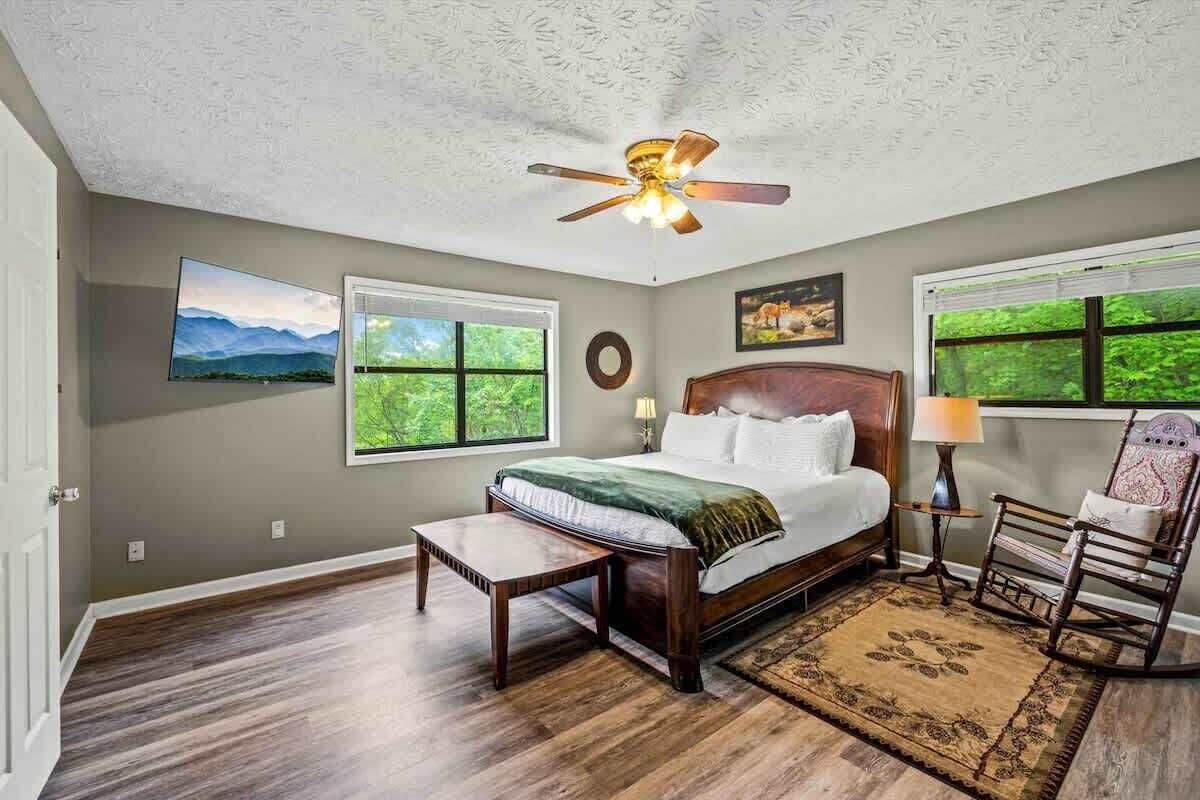 3 chambres, fer et planche à repasser, Wi-Fi gratuit, draps fournis