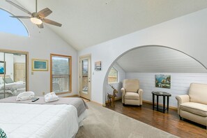 2 bedrooms, iron/ironing board, free WiFi, bed sheets - DogFriendly •MtnView •HotTub •Sauna •Dollywood tkt (Gatlinburg)
