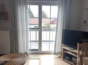 TV, DVD player, books, video library - Right next to the nature reserve! Great for dogs and nature lovers (Prerow)
