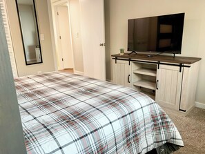 2 chambres, fer et planche à repasser, lit parapluie, Wi-Fi