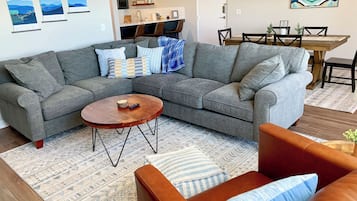 Smart TV, fireplace, books
