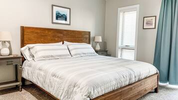 2 bedrooms, iron/ironing board, travel cot, WiFi