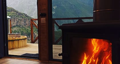 Cozy and Romantic place for couples