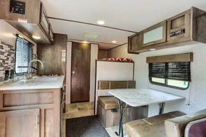 Interior - 1 Bedroom RV (Harrisburg)