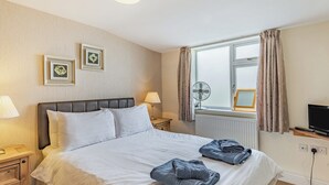 2 bedrooms, WiFi (free), bed sheets - Country View - UK38223 (Ashby cum Fenby)