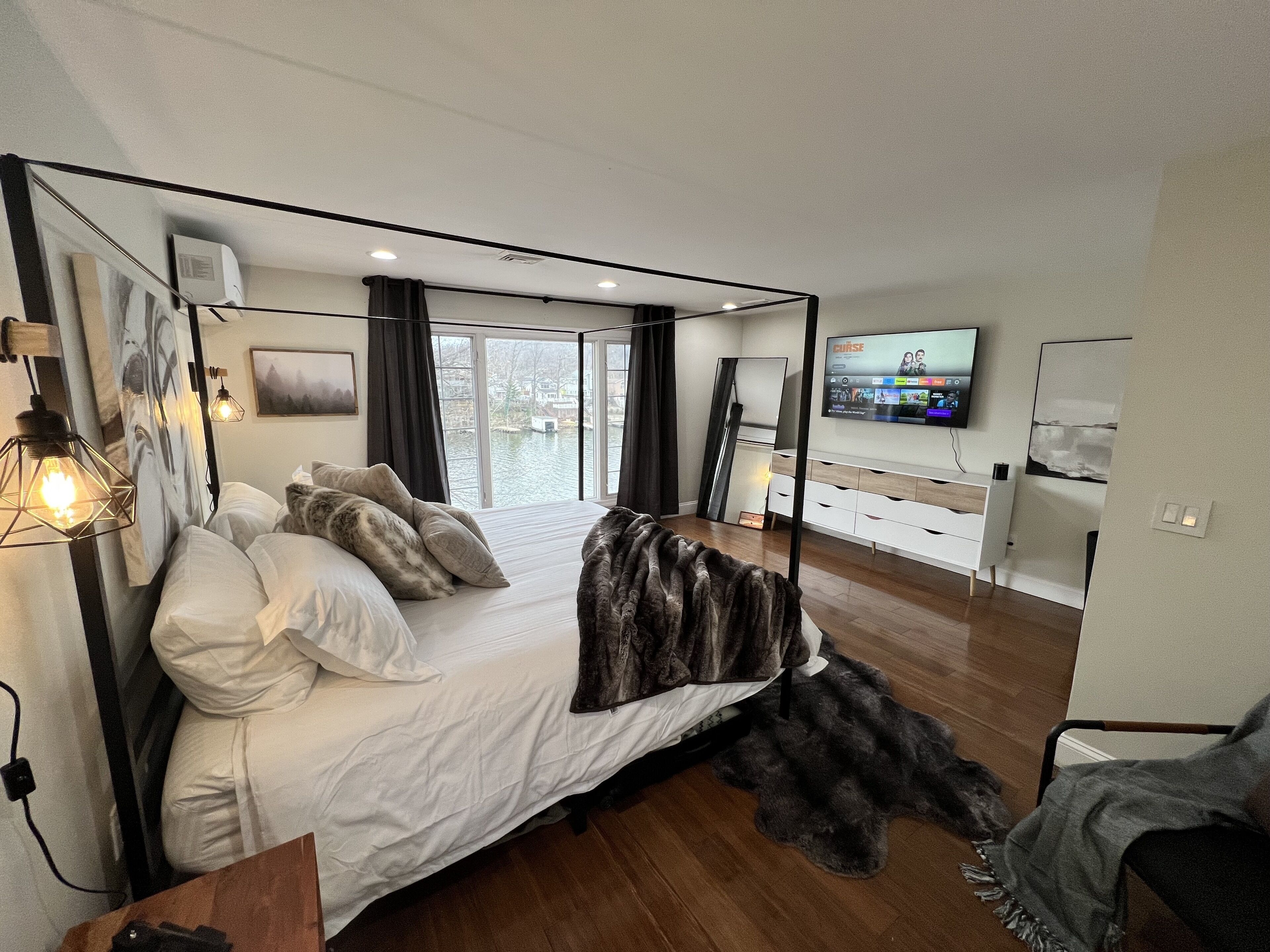 4 間睡房、書桌、免費 Wi-Fi、床單