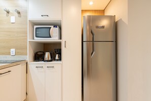 Deluxe Studio | Private kitchen - SOL - Flats Av Cauaxi By Anora Spaces (Barueri)