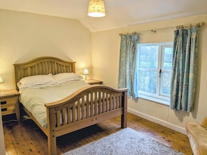 4 slaapkamers, reisbedje, gratis wifi, beddengoed