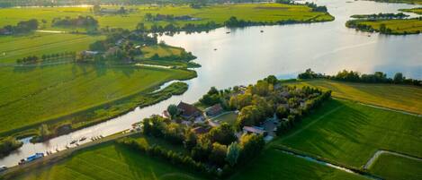 منظر من الجو على ارتفاع عالٍ