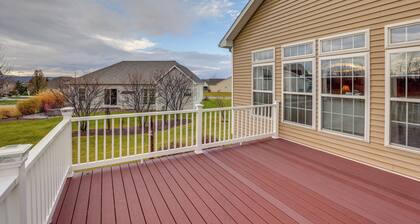 Family Home Near Beach ~ 6 Mi to Dtwn Canandaigua