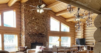 Black Tree Resort - The Lodge