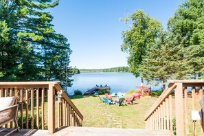 Property grounds - Lakefront, Amazing view Cottage beside Haliburton city (Dysart Et Al)