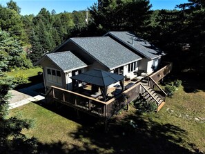 Exterior - Lakefront, Amazing view Cottage beside Haliburton city (Dysart Et Al)
