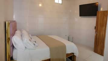 Double Room with Private Bathroom | Kostenloses WLAN, Bettwäsche