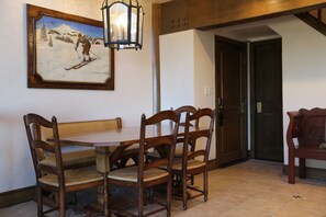 Suite, 2 habitaciones | Restaurantes