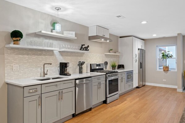 Microwave, oven, stovetop, dishwasher