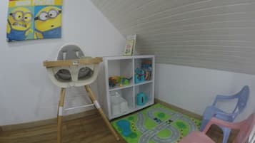 Handrails in hallways