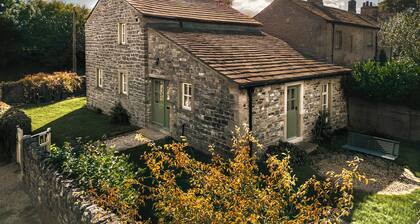 3 bedroom accommodation in Broughton, near Skipton