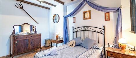 8 bedrooms, iron/ironing board, travel cot, WiFi