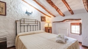 15 dormitorios, tabla de planchar con plancha, cuna de viaje y wifi