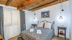 3 bedrooms, iron/ironing board, travel cot, WiFi