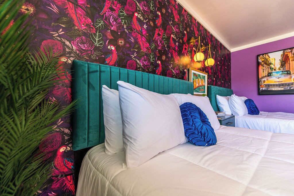 1 slaapkamer, een strijkplank/strijkijzer, wifi