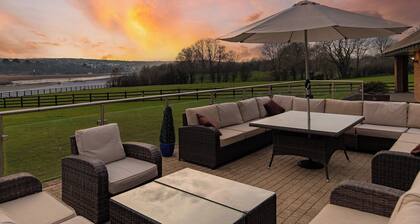 7 bedroom accommodation in Llangoedmor near Cardigan