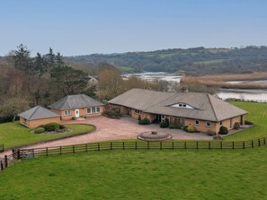 Exterior - 7 bedroom accommodation in Llangoedmor near Cardigan (Llangoedmor near Cardigan)