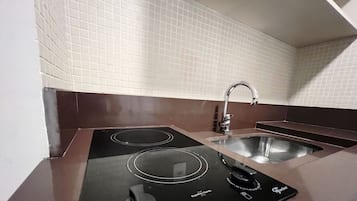 아파트 | 전용 주방 | 냉장고, 전자레인지, 블렌더, 토스터 오븐