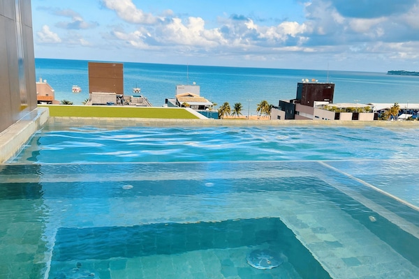 2 piscinas al aire libre