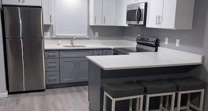 Brand New Gorgeous 2 Bedroom 1 Block from Beach!!!