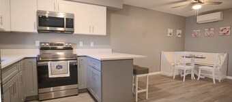 Brand New Gorgeous 2 Bedroom 1 Block from Beach!!!