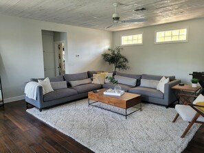 Smart TV, fireplace, DVD player, foosball - $2.5M Gem in Proper Arcadia (Scottsdale)