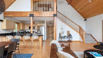 Smart TV, fireplace, ping pong, books