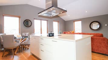 Fridge, dishwasher, electric kettle, toaster