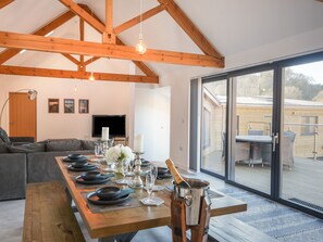 Dining - The Stables (Lyme Regis)