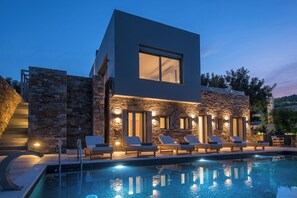 Villa | Pool